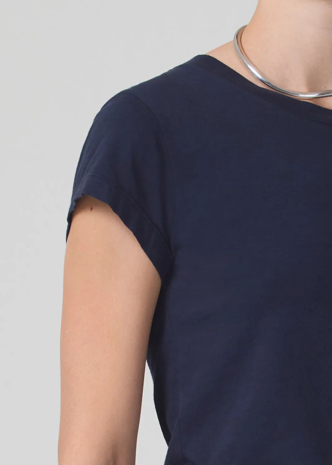 Juliette Slim T-Shirt in Navy