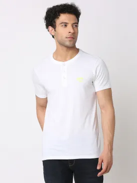 Spykar Men White Cotton Slim Fit Henley Neck Plain T-Shirt